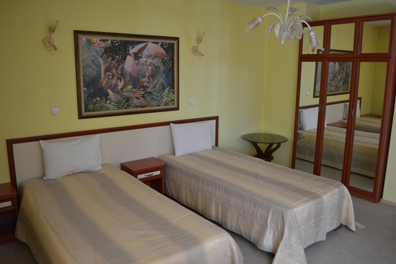 Hotel Perla Горна-Оряховица Экстерьер фото